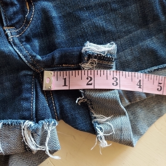 American Eagle Stretch Denim Jean Shorts Cuffed Frayed Sz 2 - Picture 7 of 9
